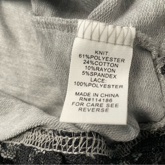 NWT 89th and MADISON POLKA DOT Knit Pullover Sweater Top Lace Hem Sz S - Picture 6 of 6